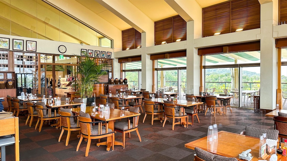 Kise Country Club 33/50