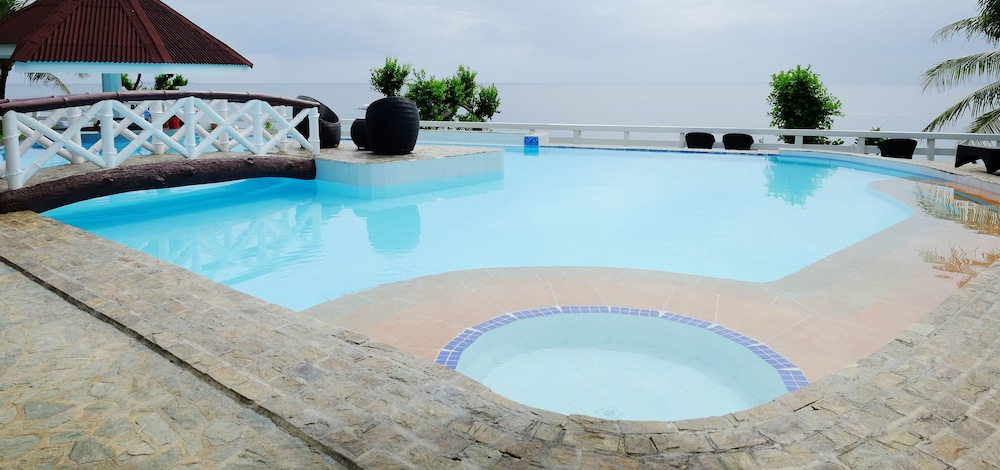 Cliffside Resort Panglao 46/68