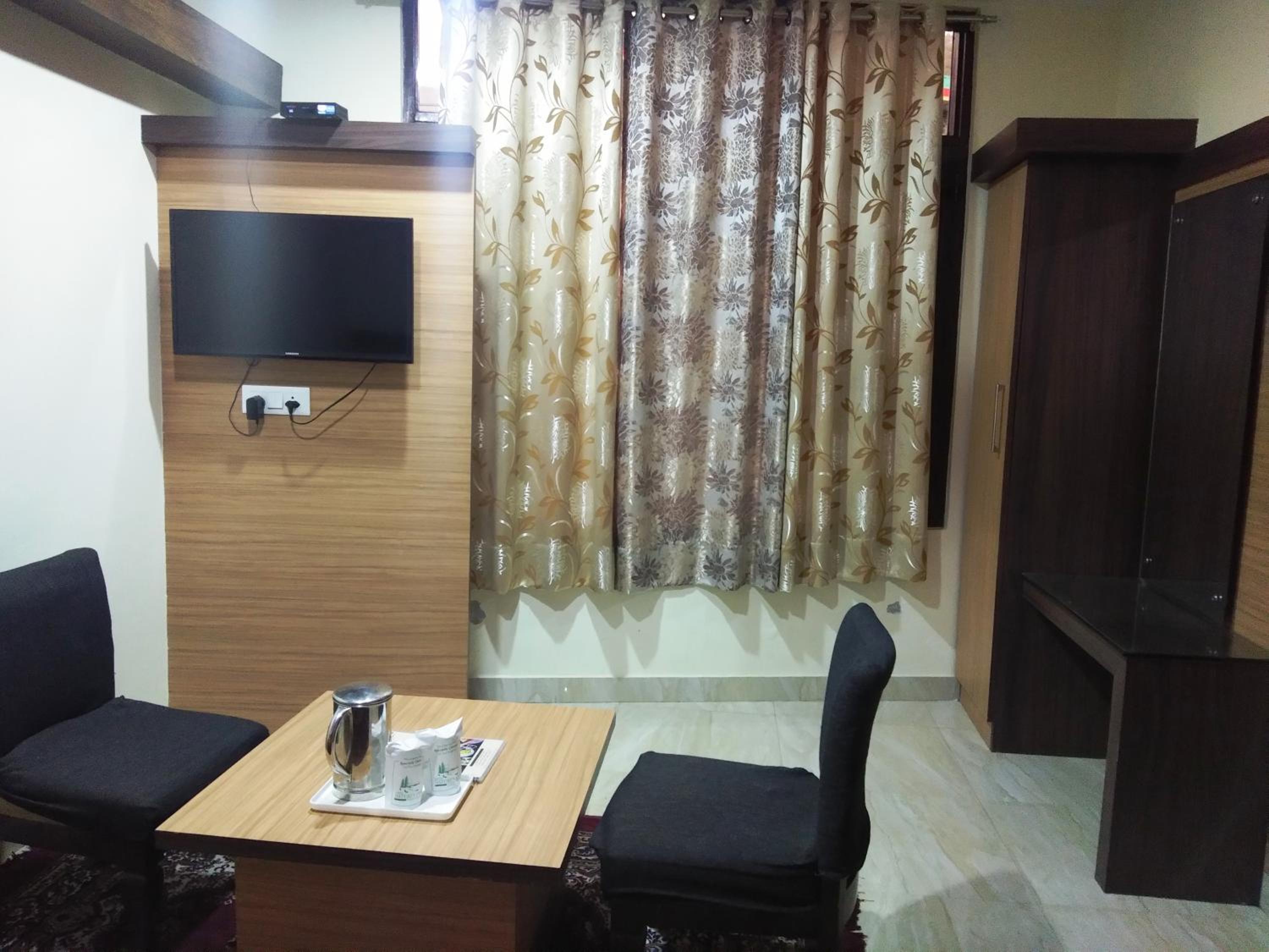 Oyo 10820 Hotel Nature's View 55/68