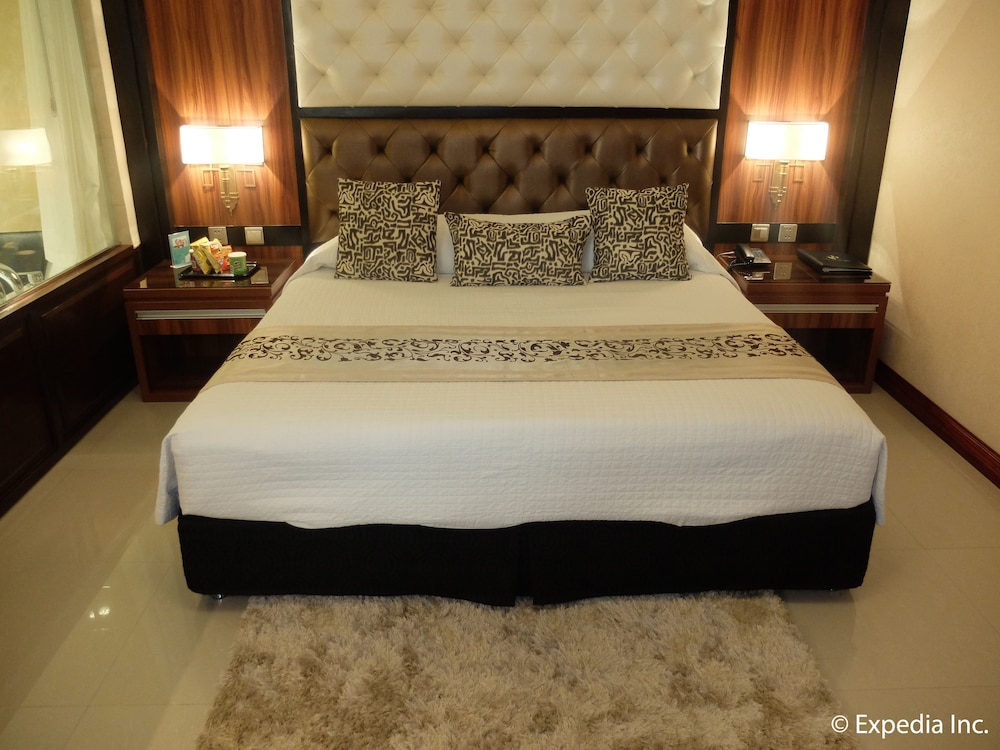 Central Park Tower Resort 12/71