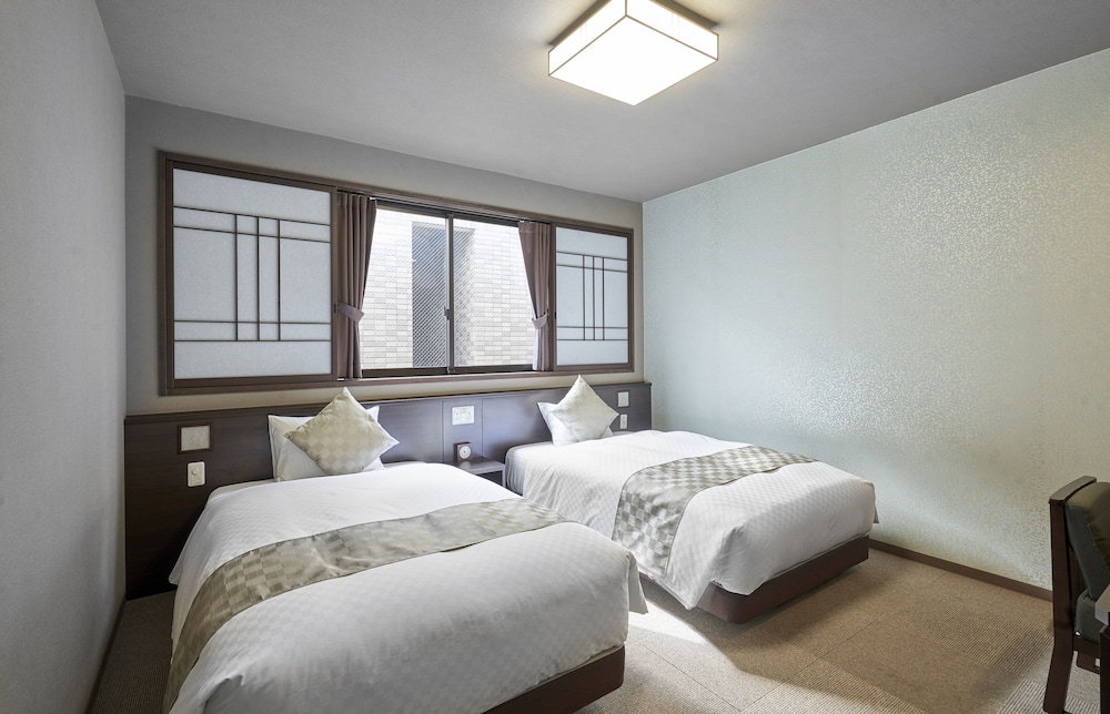 SUPERIOR, TWIN BEDS