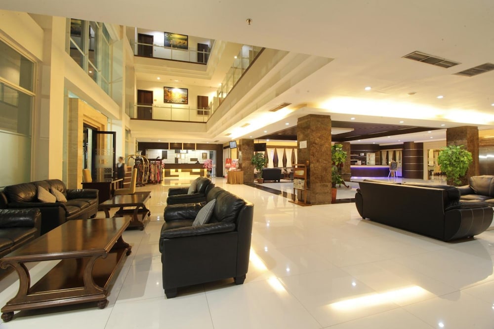 Megaland Hotel 11/53