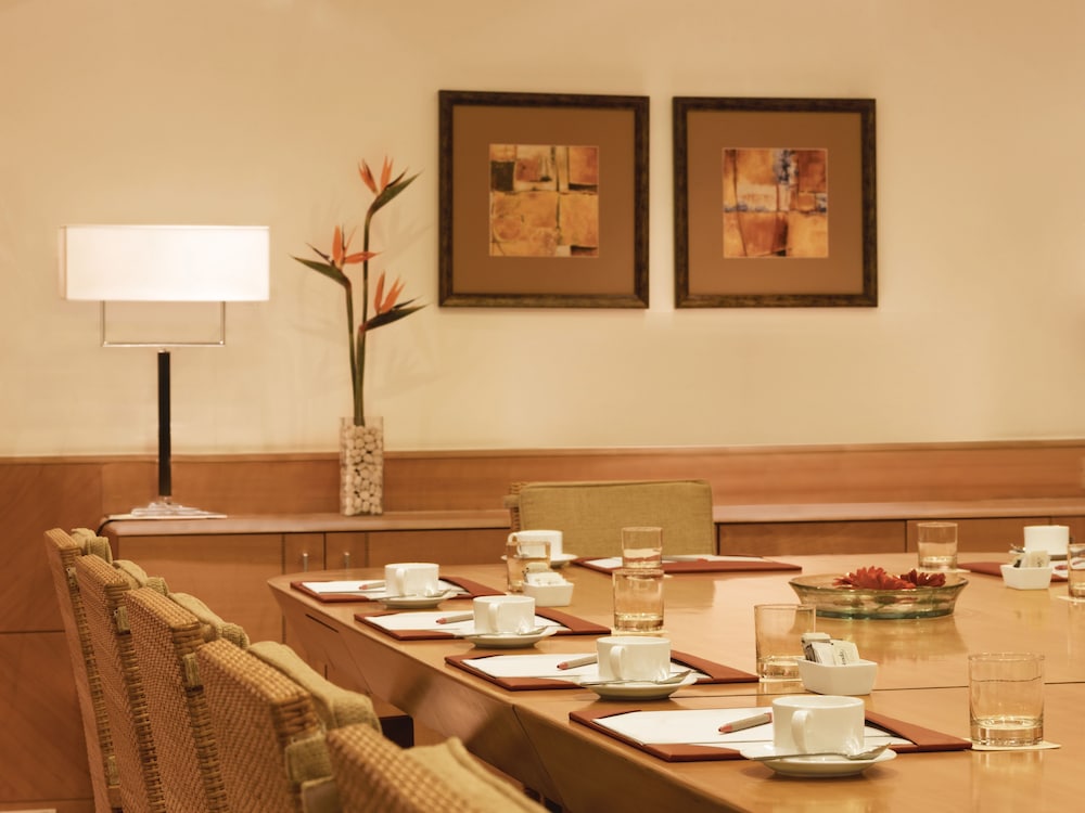 Trident Hotel Chennai 55/65