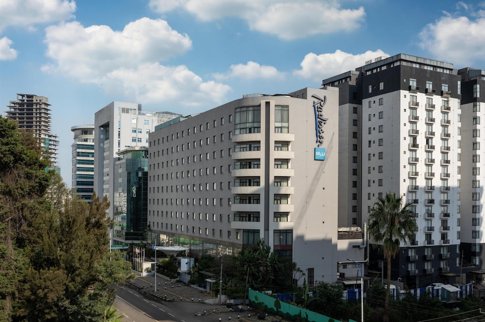 Radisson Blu Hotel, Addis Ababa 7/81
