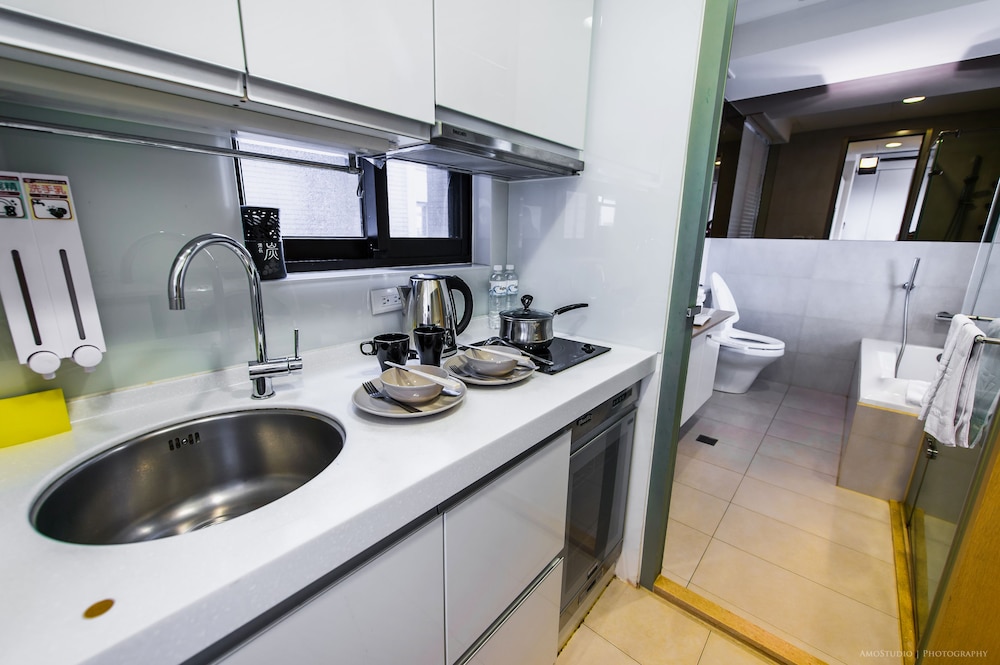 CH Service Apartment 46/48