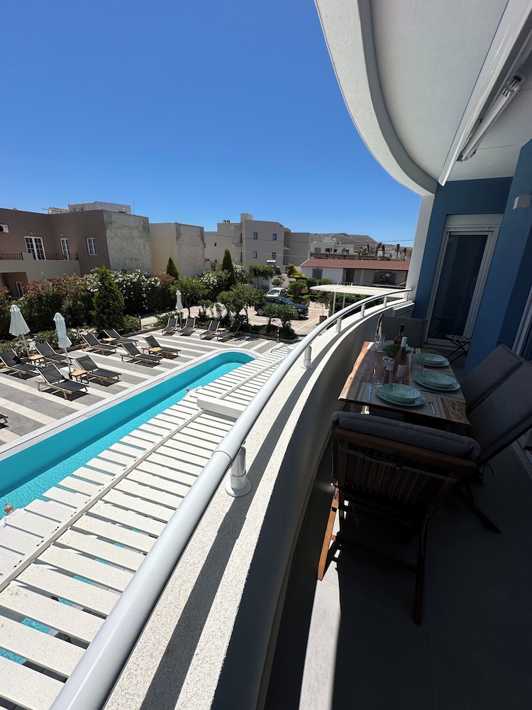 Evdokia Suites 35/58