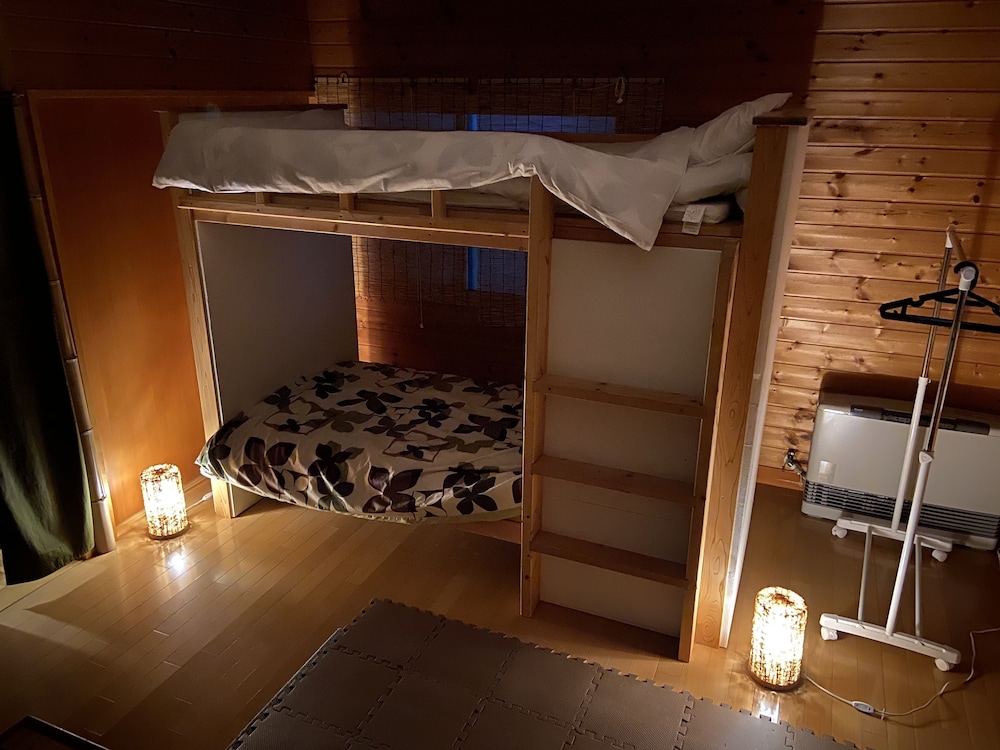 Takayama Ninja House 25/50