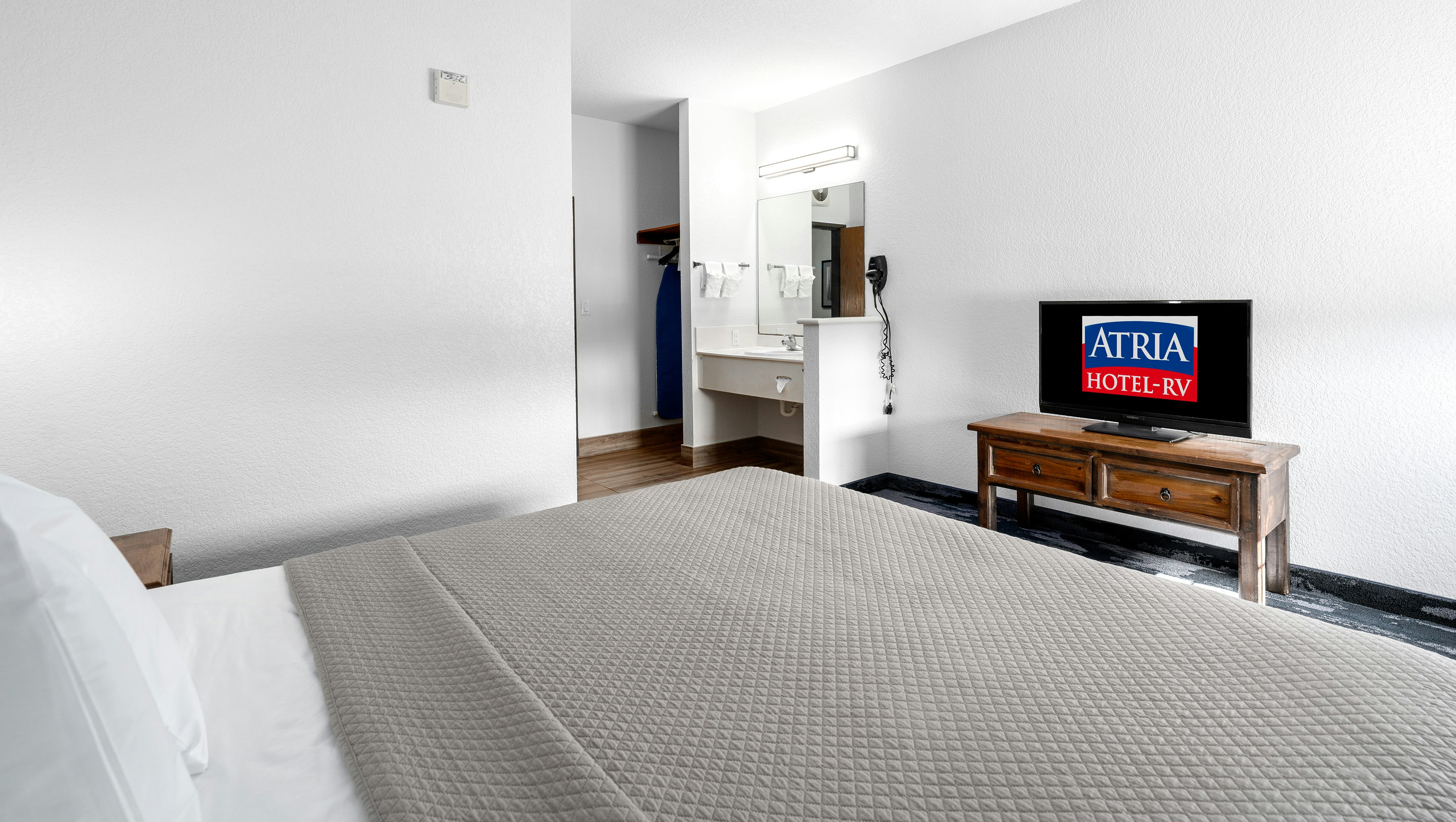 Atria Hotel and RV McGregor 16/59