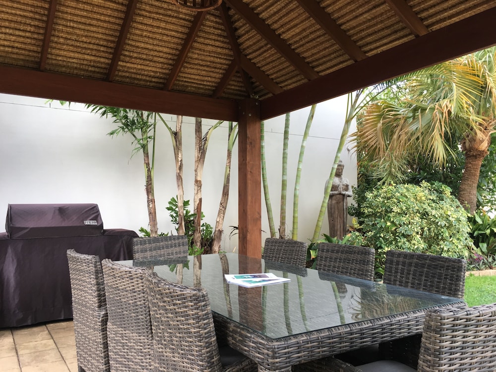 Burleigh Palms Holiday Apartments 13/75