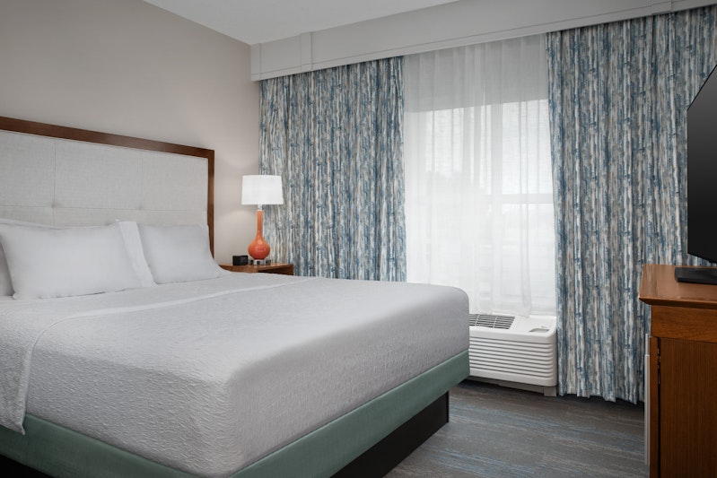 Hampton Inn and Suites Vero Beach Downtown 11/45