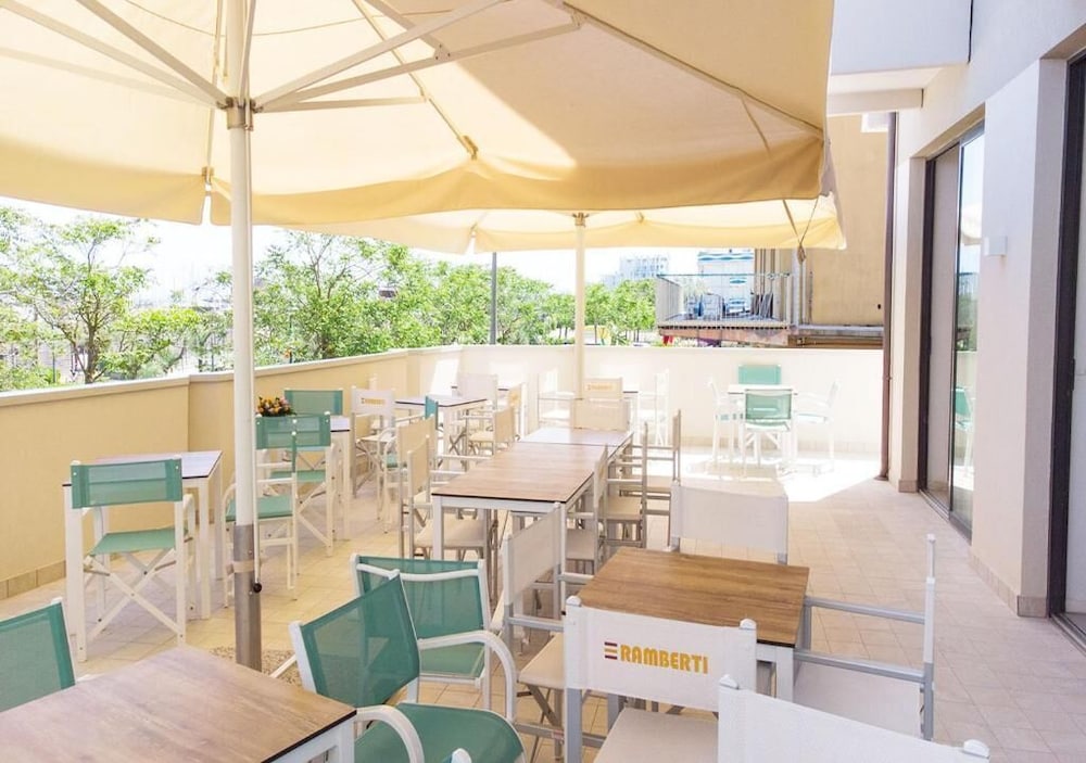 Hotel Paloma Rimini 24/46