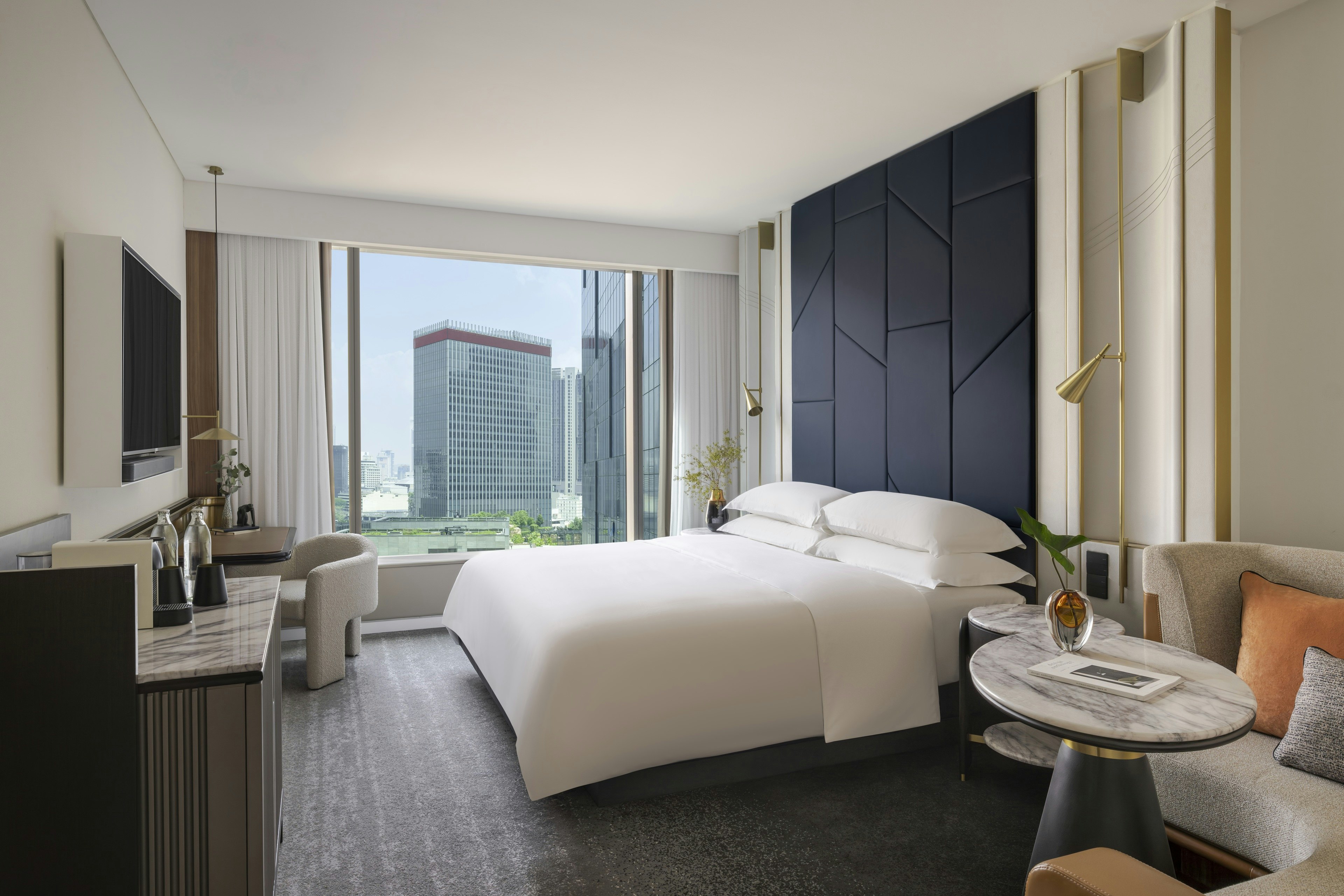 Essential, King Bed, City View