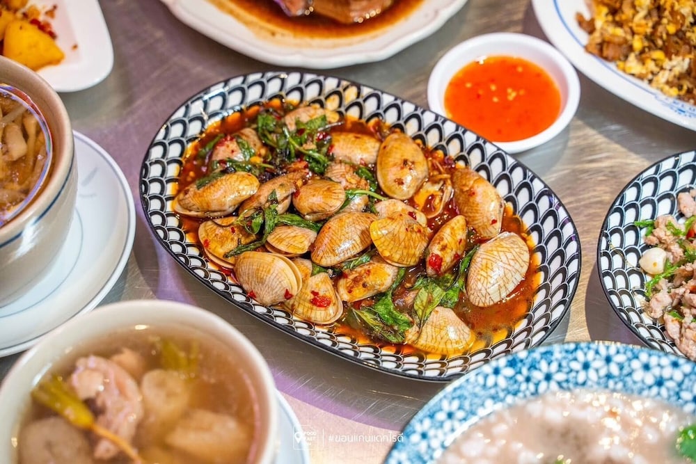 Chaipat Hotel 36/66