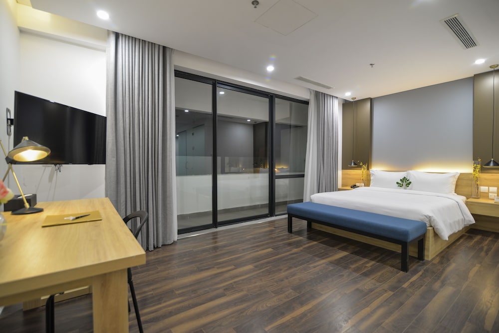 Magnolia Hotel 28/71