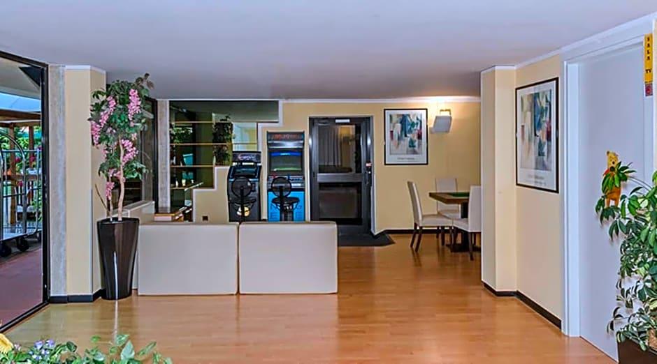 Hotel Eur 11/73