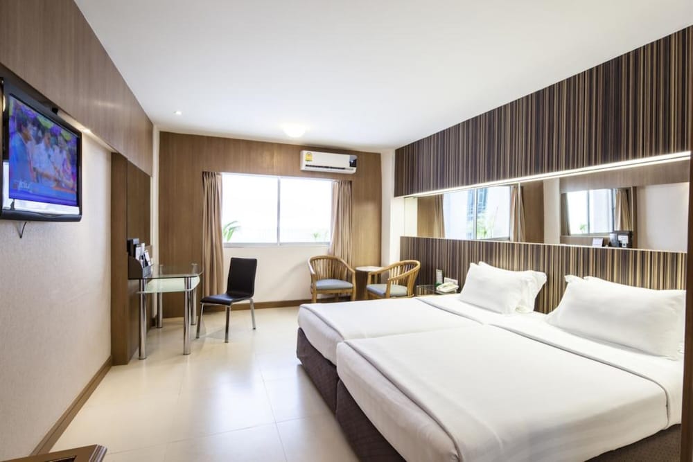 Golden City Rayong Hotel 16/69