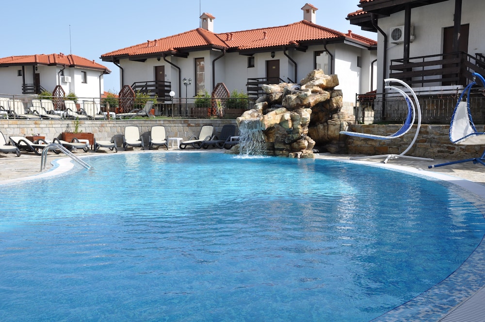 Villa On The Black Sea 34/38