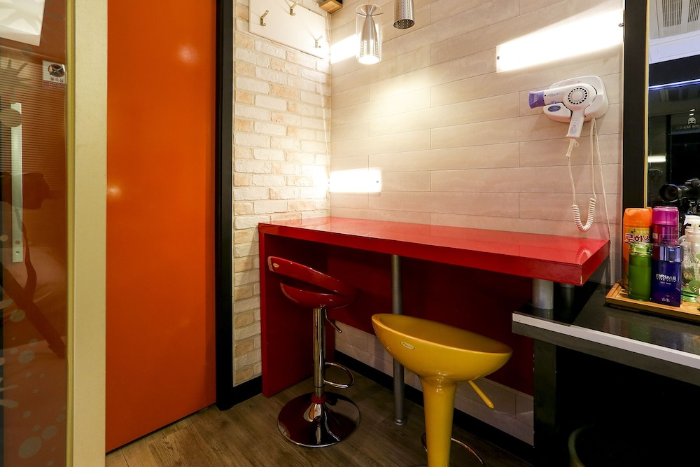 Koam Tourist Hotel 6/50