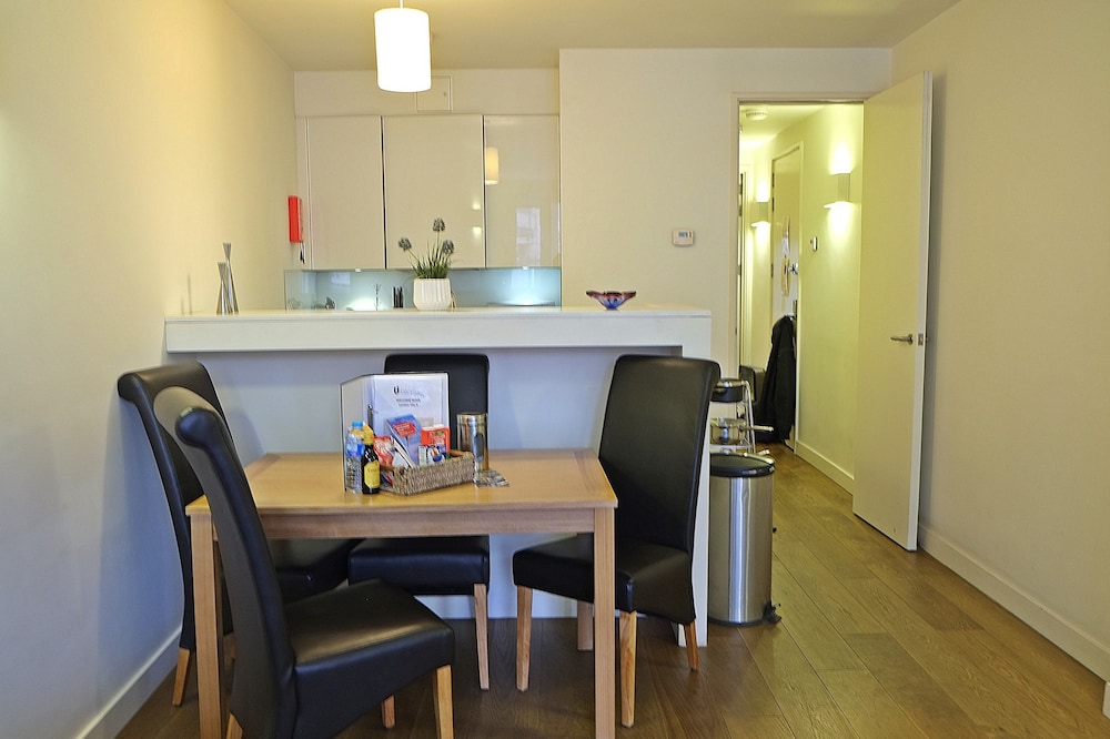 Urban Stay London City Apartments 37/50