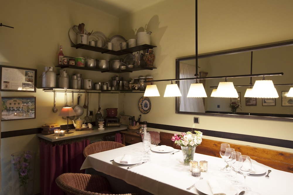 Hostal De La Plaaa 39/49