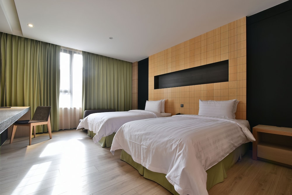 HOTEL R14 12/62