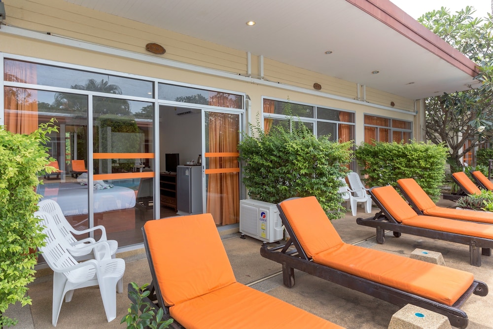 Phuket Sea Resort 46/50