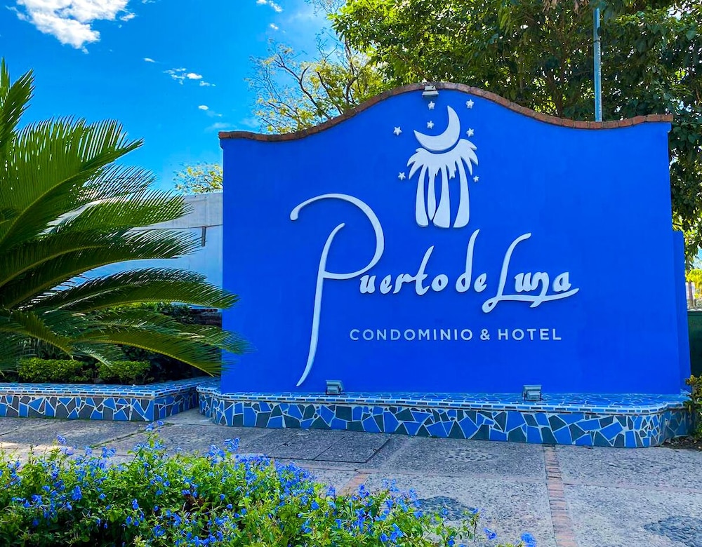 Puerto de Luna All Suites Hotel 6/63
