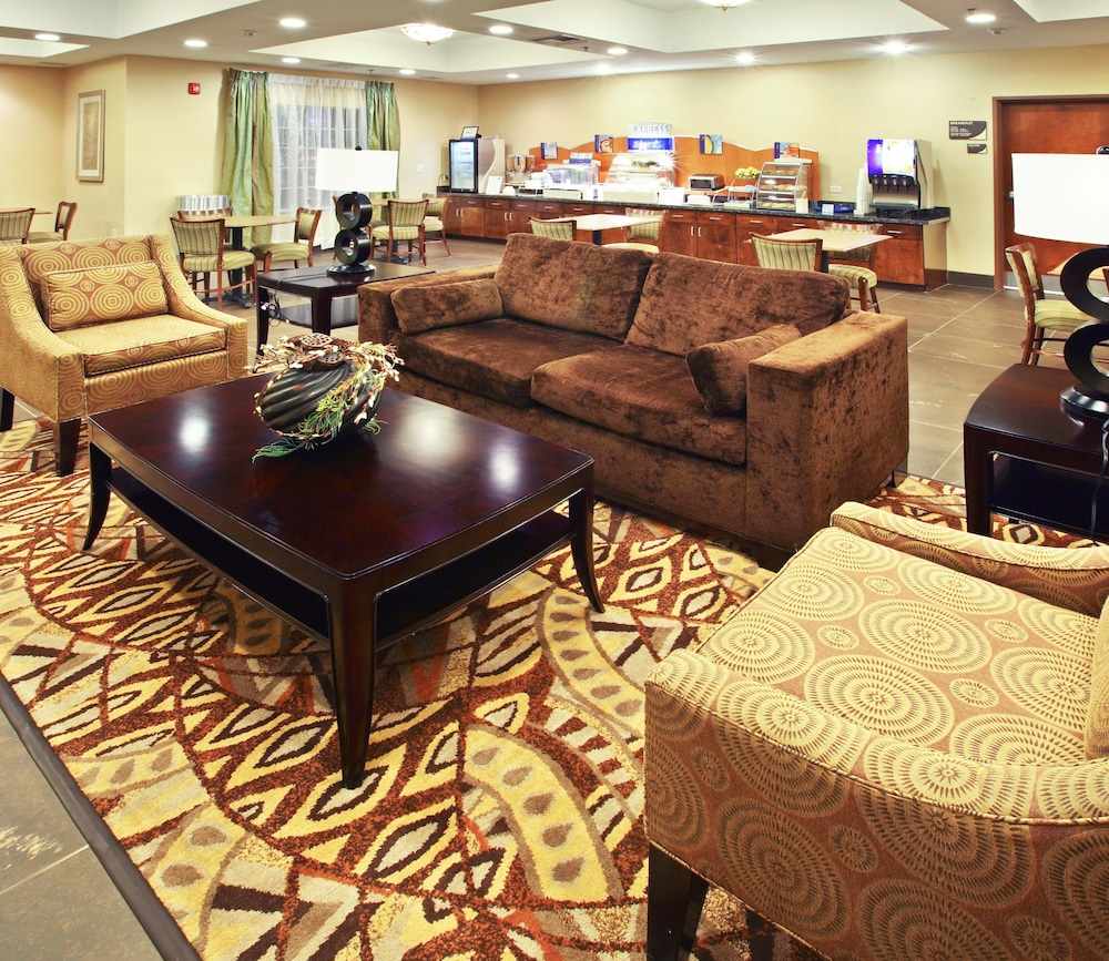 Holiday Inn Express Hotel And Suites Carthage 50/79