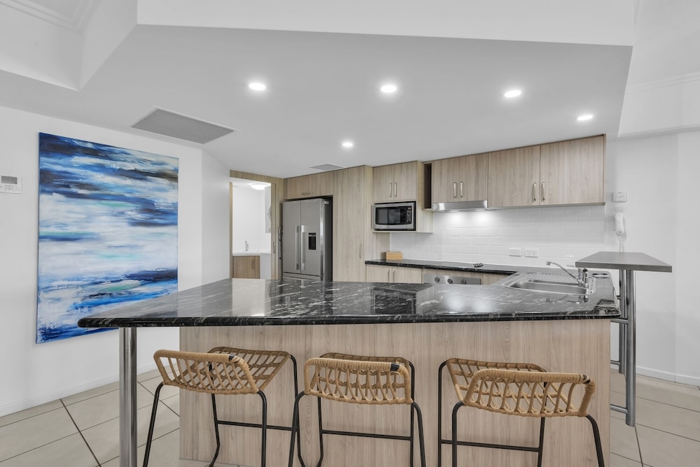 Rolling Surf Resort 55/78