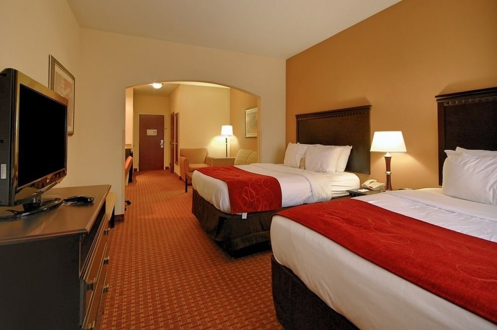 SUITE, 2 QUEEN BEDS