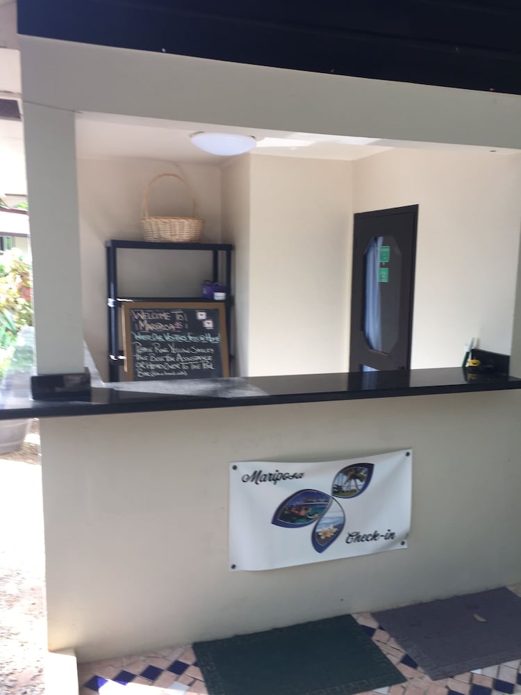 Mariposa Beach Suites 1/50