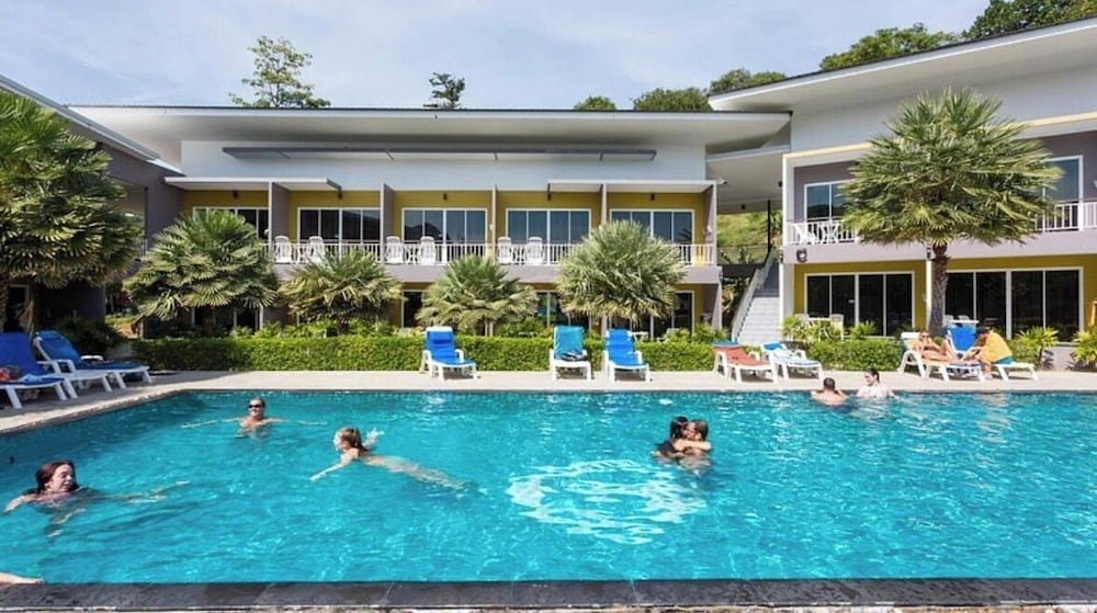 Gypsy Sea View Resort 58/69