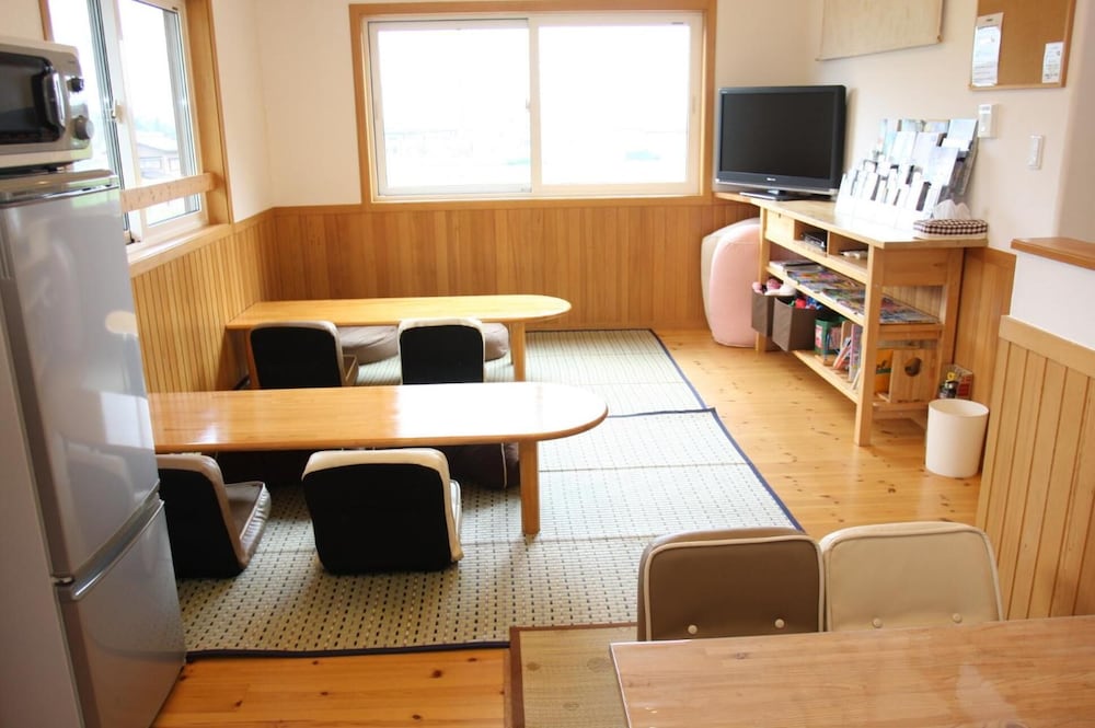 Lodge Orange Cabin 53/63