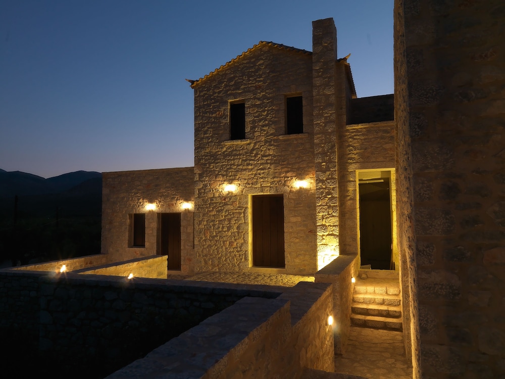Kamares Villa 61/69
