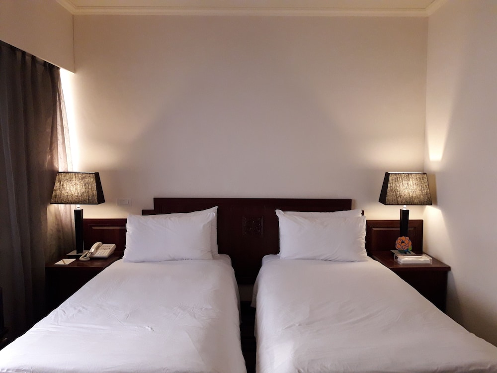 Beautiful Hotel Taipei 10/65