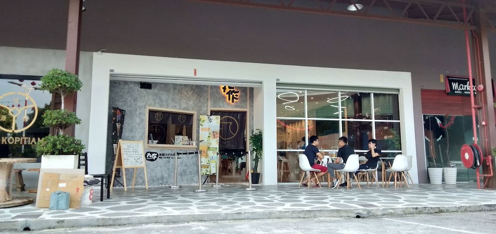 The Wood Boutique Hotel 4/34