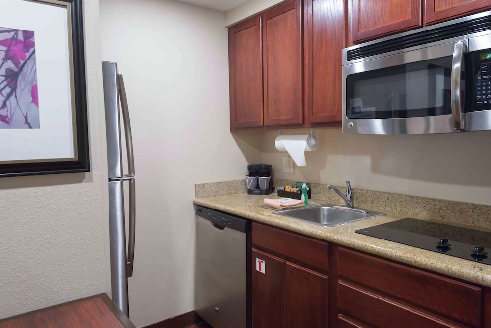 Homewood Suites by Hilton Somerset 35/39