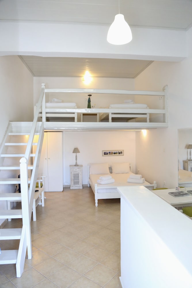 IRENE'S RESIDENCE 25/50