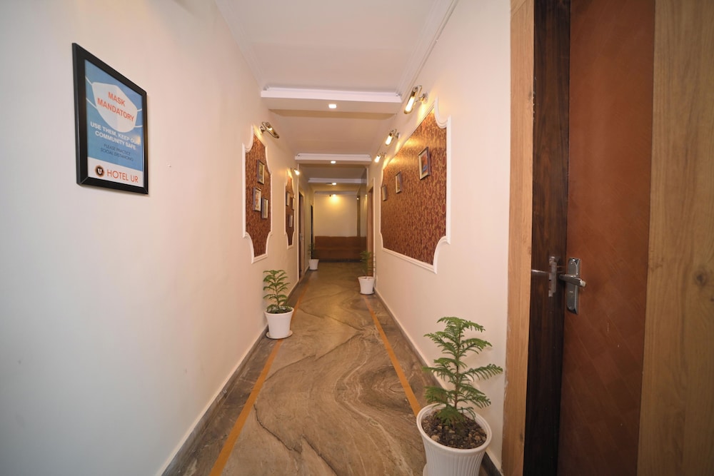 Hotel U. R. 9/40