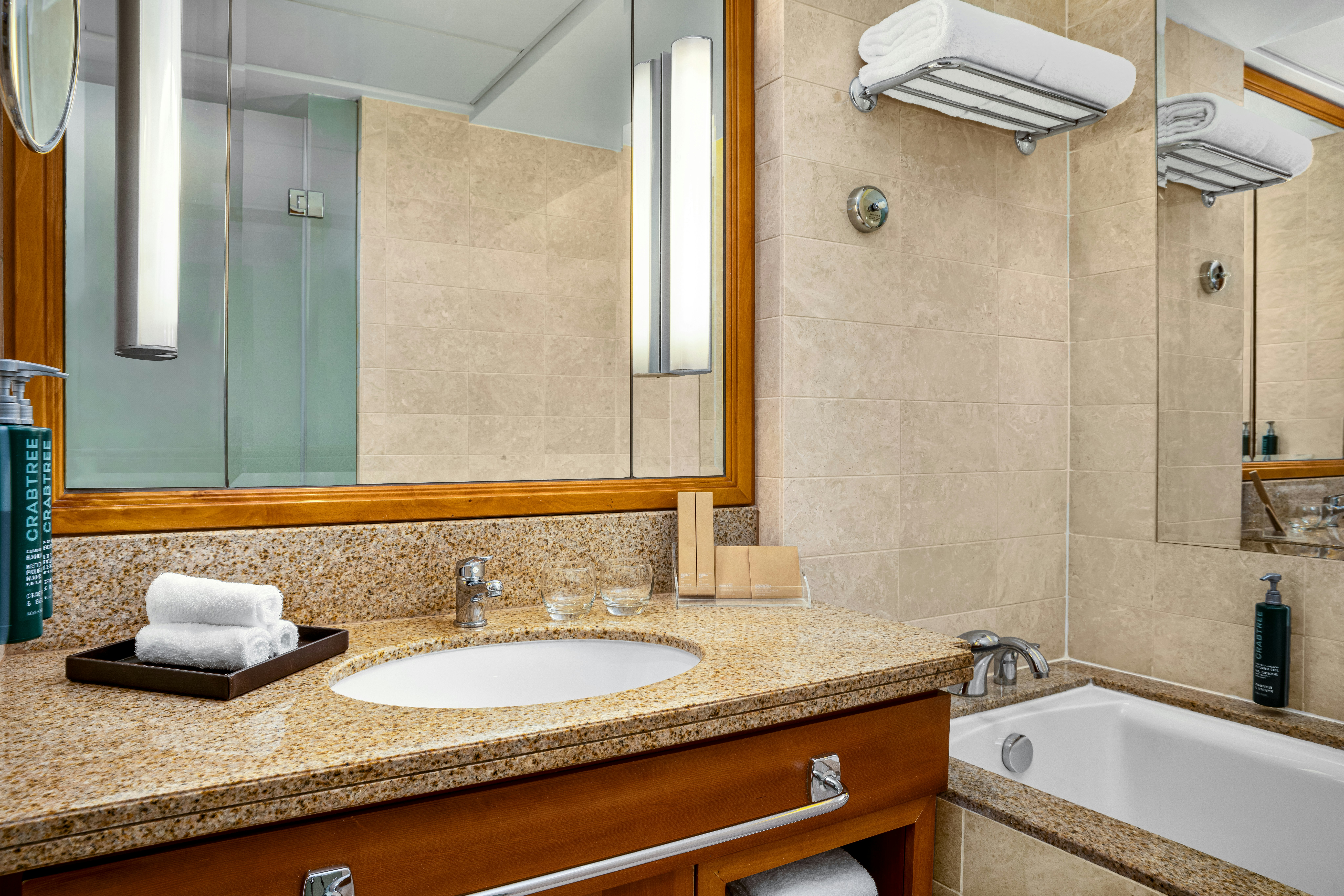 Room, Twin Beds, Terrace View, Shangri-La Barr Al Jissah Resort and Spa - Al Waha 5/6