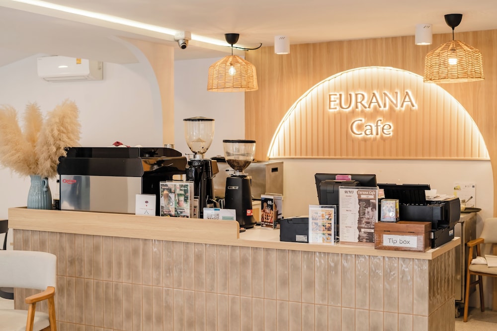 Eurana Boutique Hotel 13/87