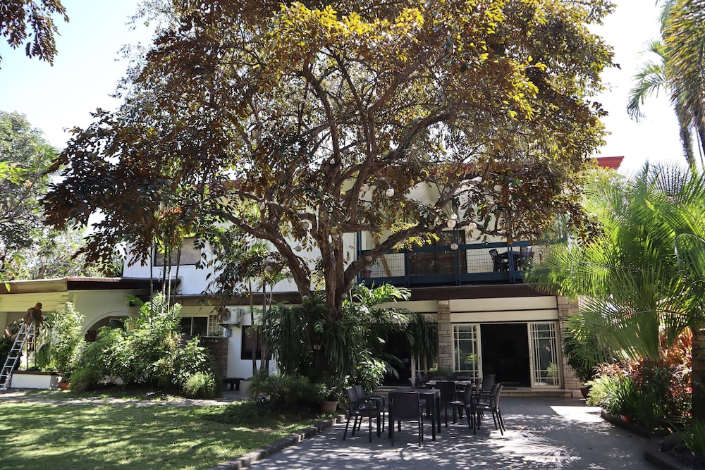 Domicilio Lorenzo Apartelle 64/71