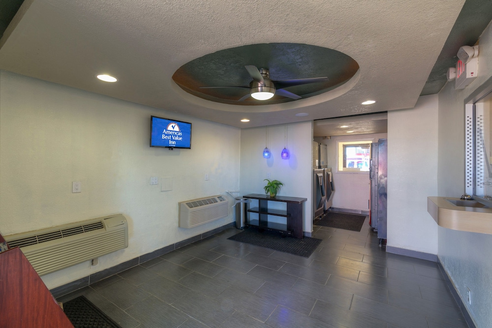 Americas Best Value Inn Amarillo Airport 31/34