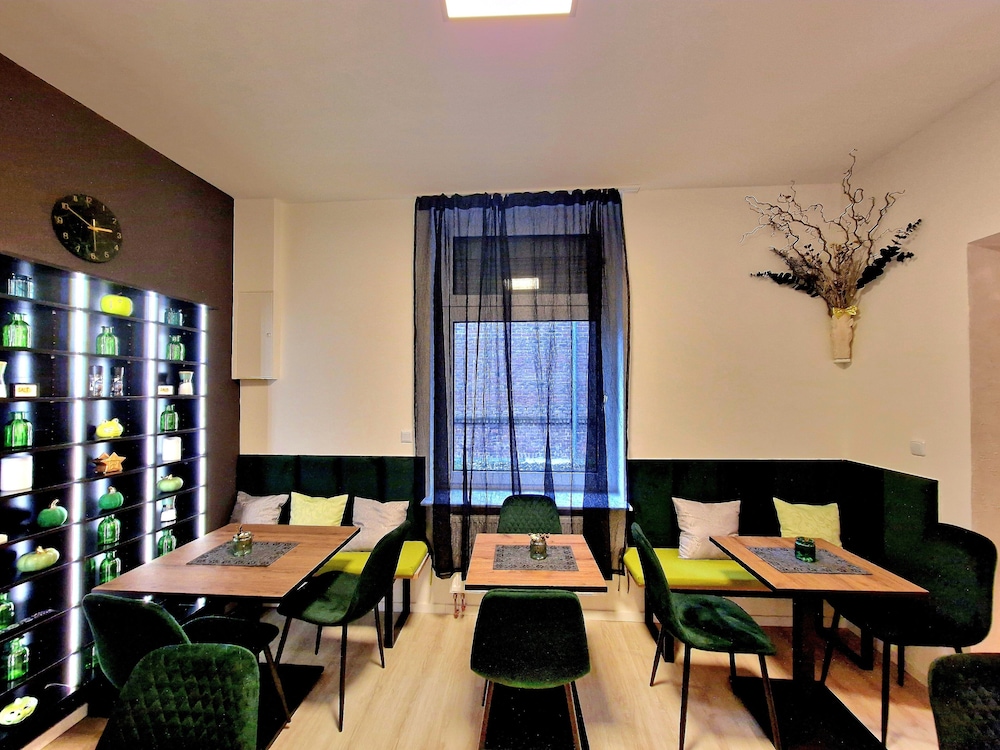 City Hotel Storch 46/59