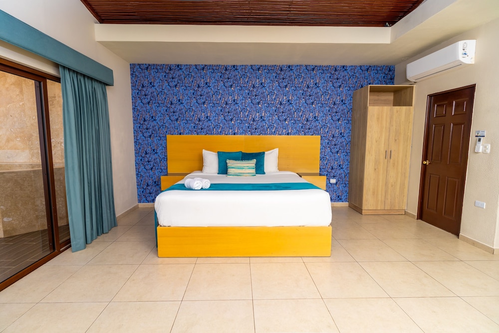 Ocean, Suite, King Bed, Ocean View, Sofa