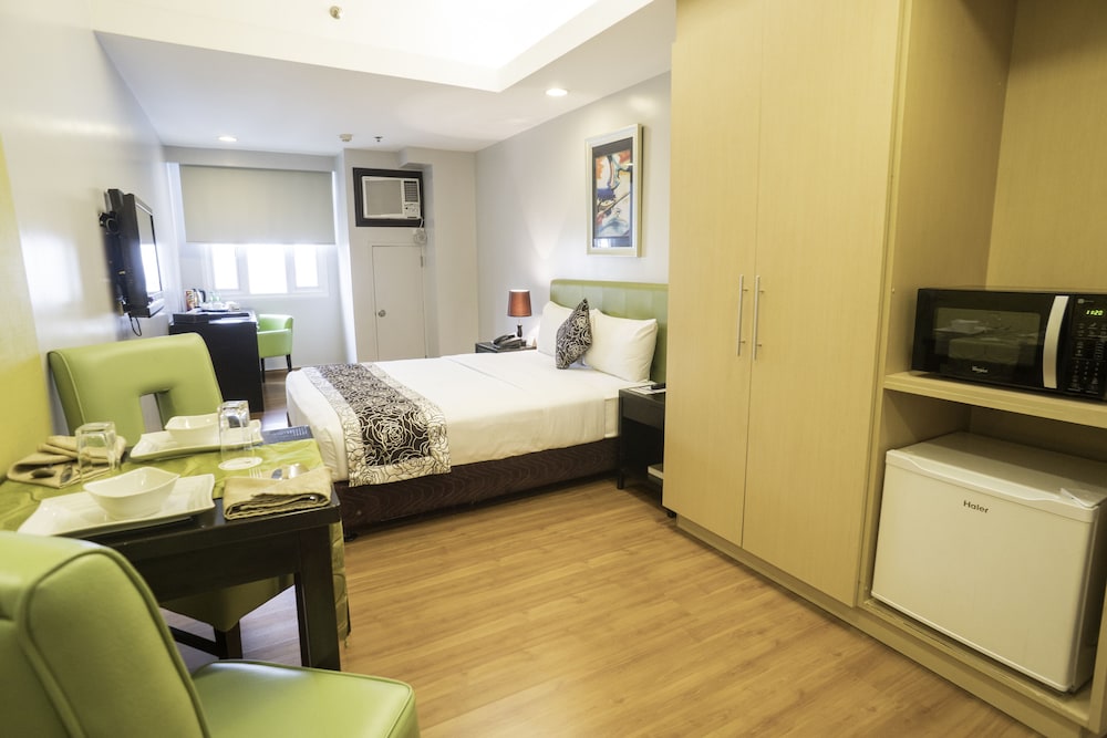 The Exchange Regency Residence Hotel 31/66