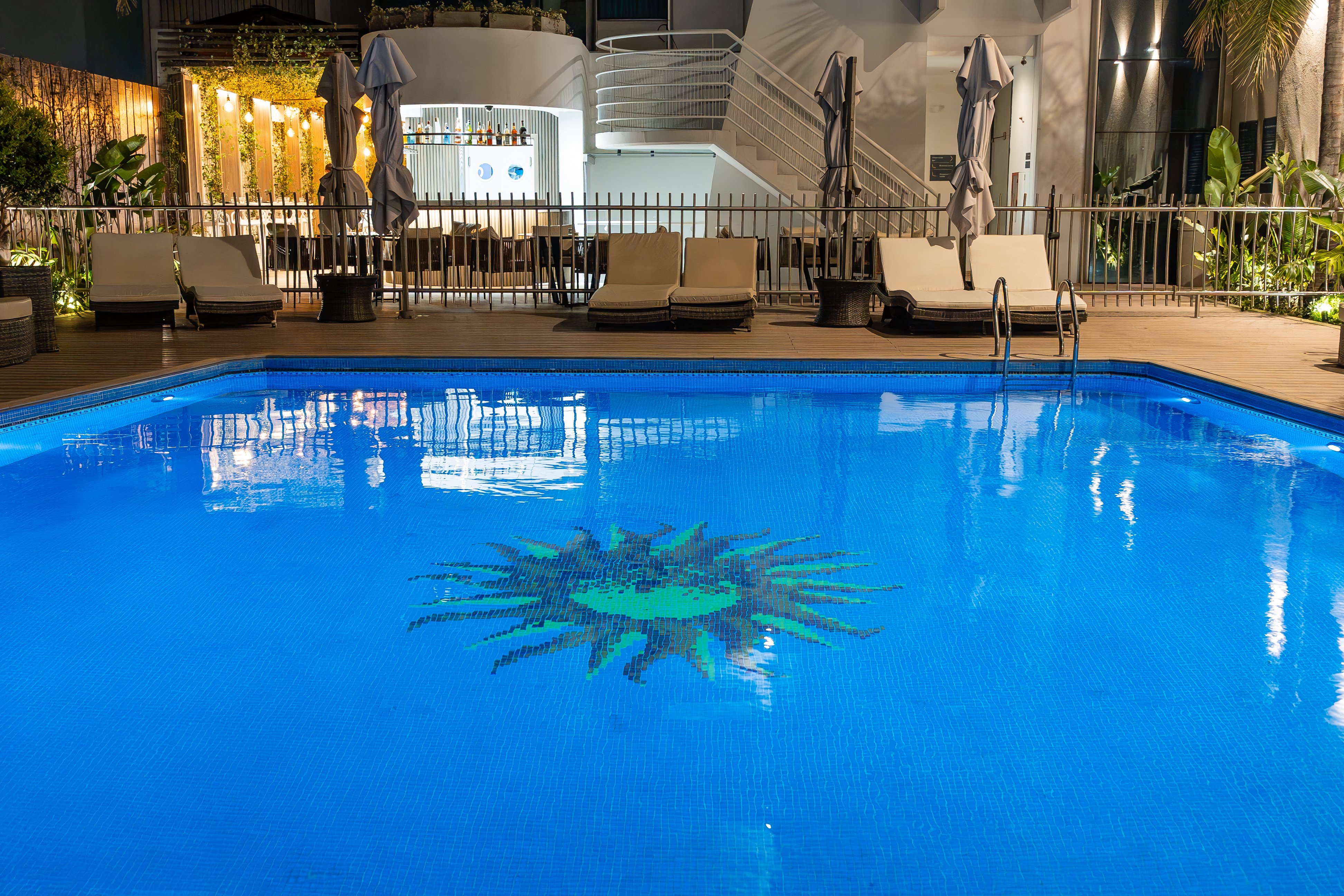 Holiday Inn Rosario 6/80