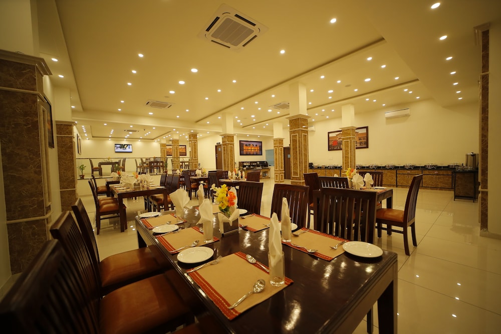 The Amer Valley By Parfait Jaipur 34/49
