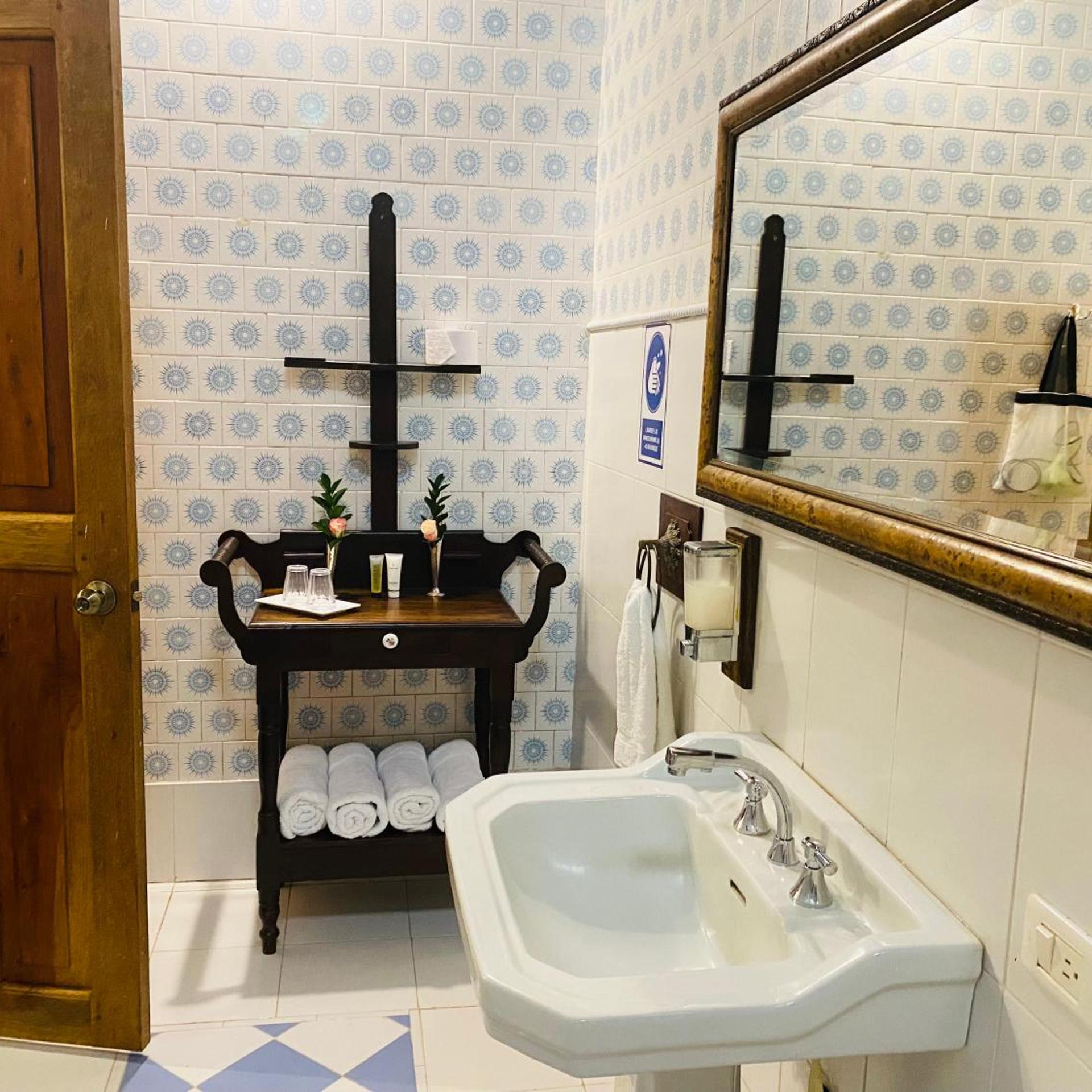 Hotel Boutique Casa Sinning 48/50