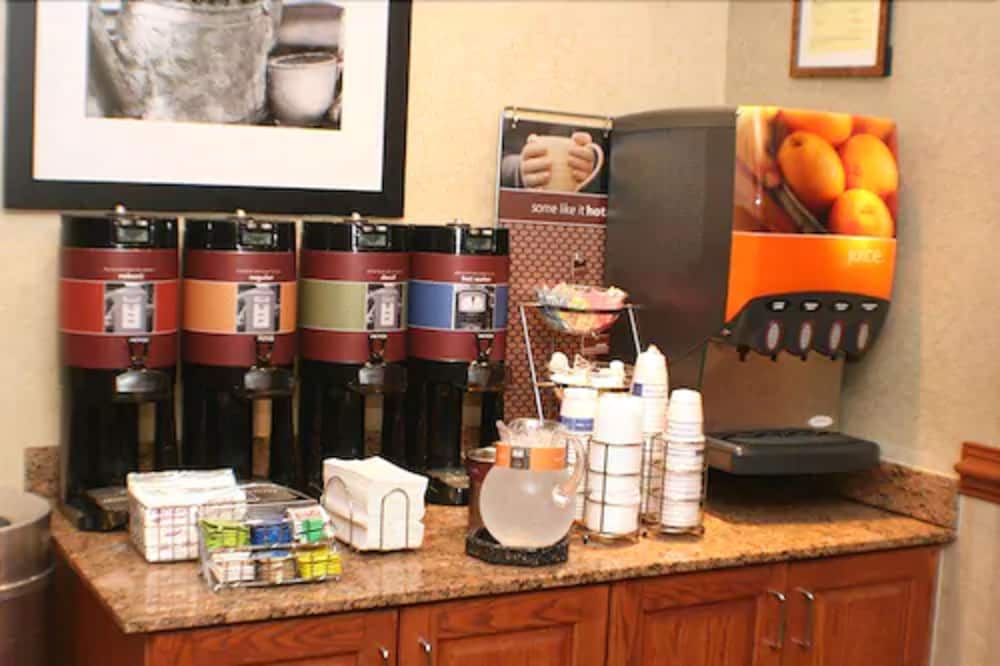 HAMPTON INN COLUMBIA 34/46